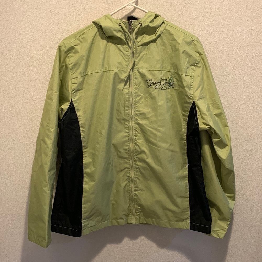 Unbranded full zip rain repellent Womens jacket. Lime Green w/black detail. Sz L
